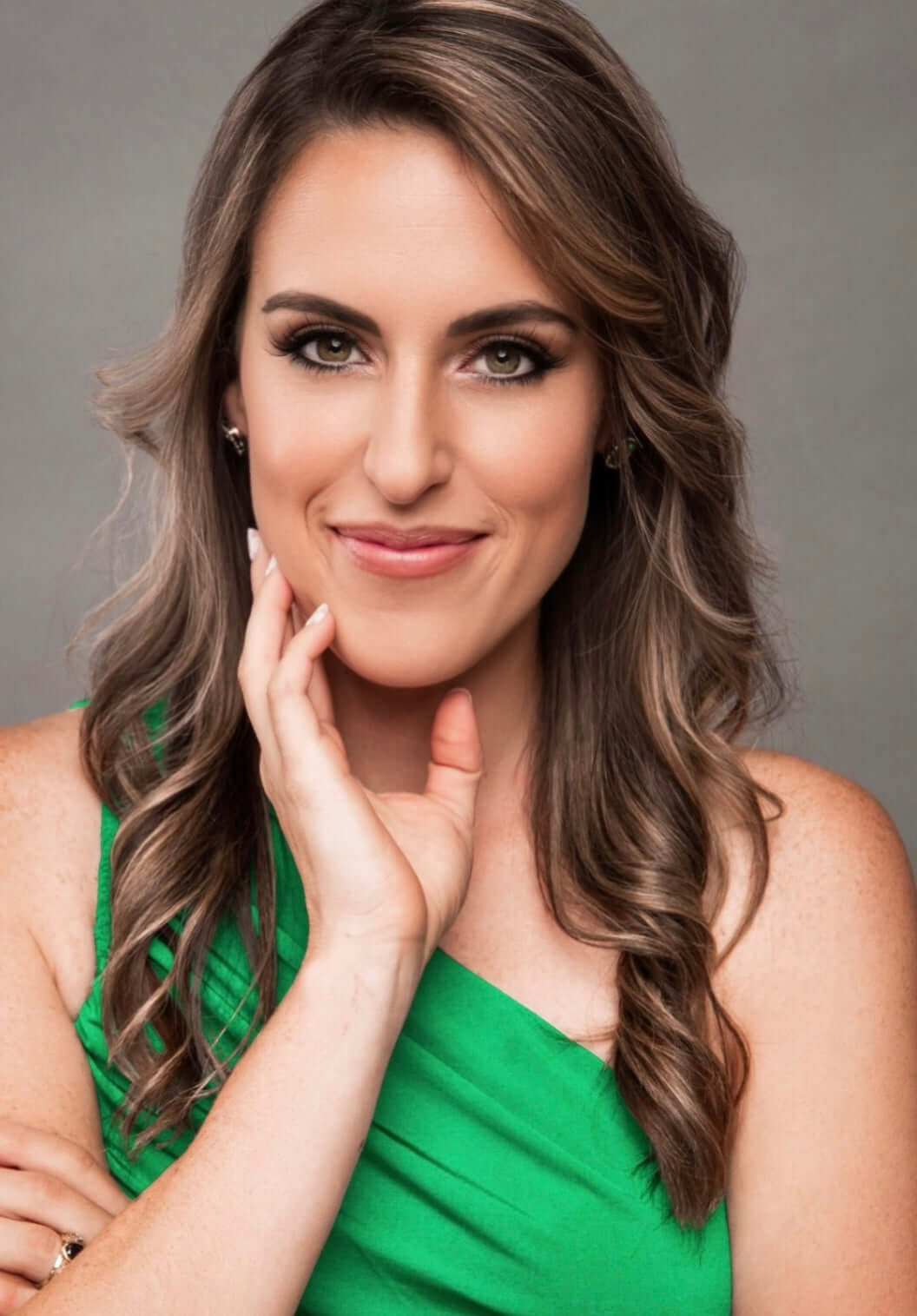 Chelsea Roberts - Mrs. Oregon Int’l 2024 Empowers Change